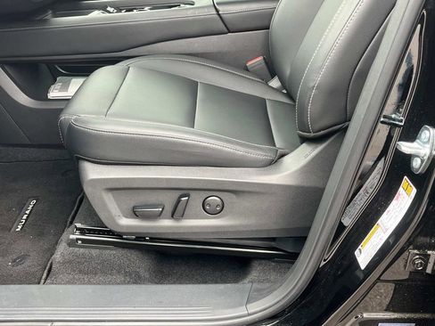 Certified 2025 Nissan Murano SV image 31