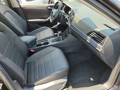 Used 2024 Volkswagen Jetta SE image 17
