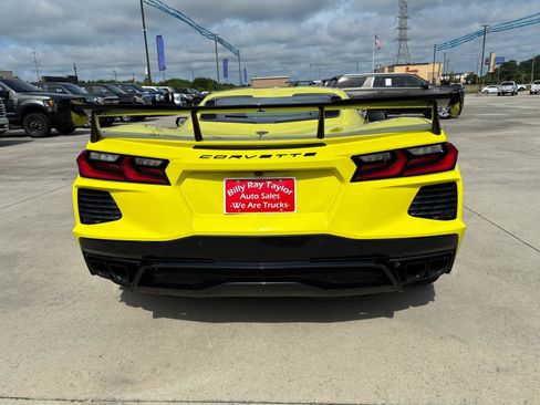 Used 2023 Chevrolet Corvette Stingray Coupe w/ Battery Protection Package RWD image 6