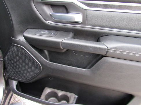 Used 2019 RAM 1500 Big Horn AWD/4WD image 37