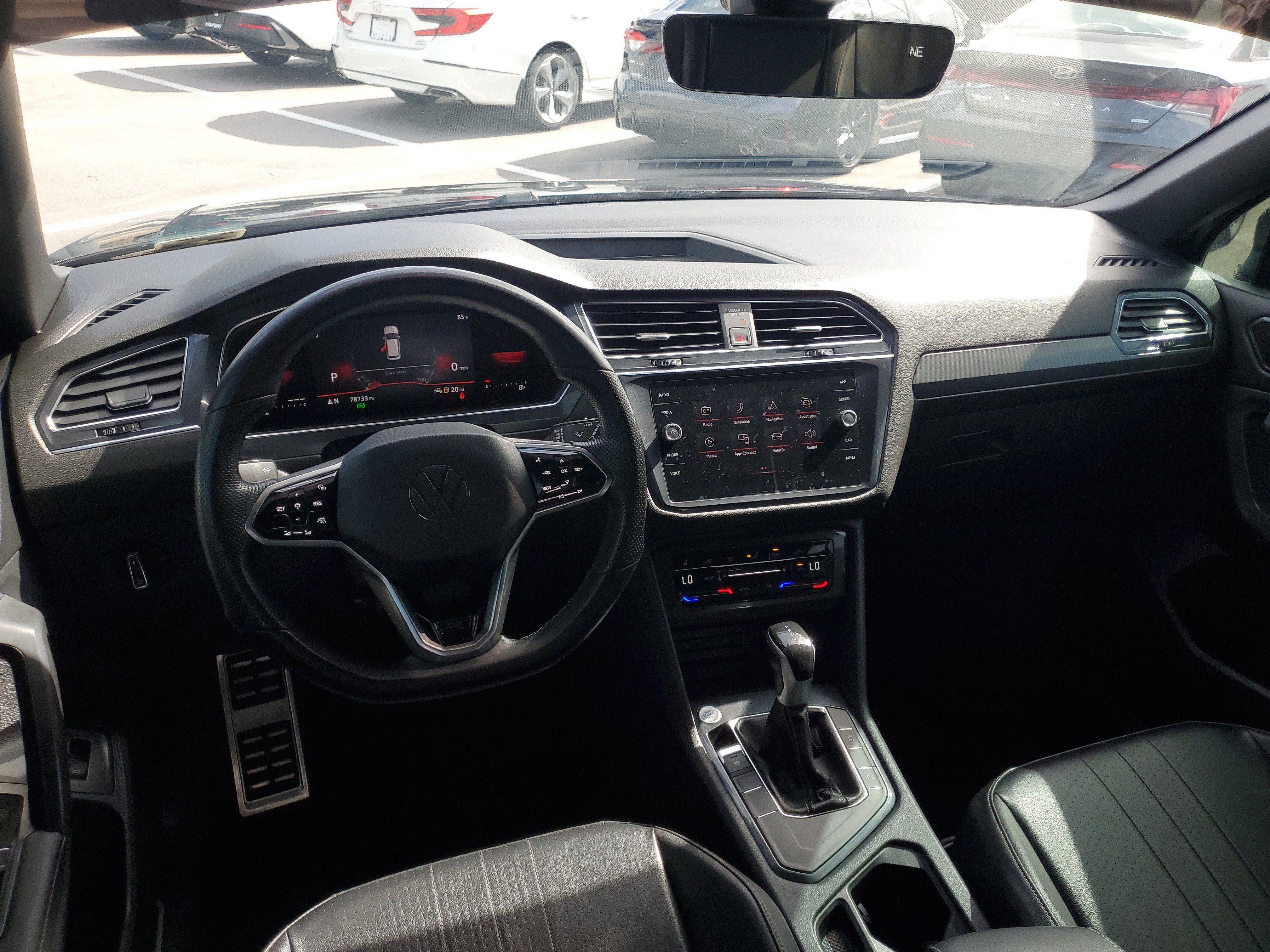 Used 2022 Volkswagen Tiguan SE R-Line FWD image 10