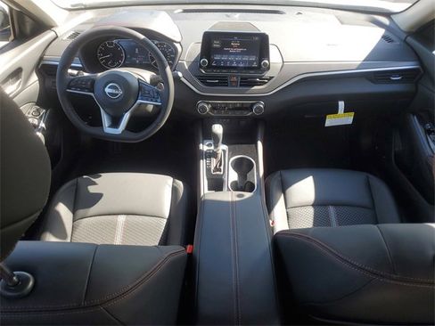 New 2025 Nissan Altima 2.5 SR image 23