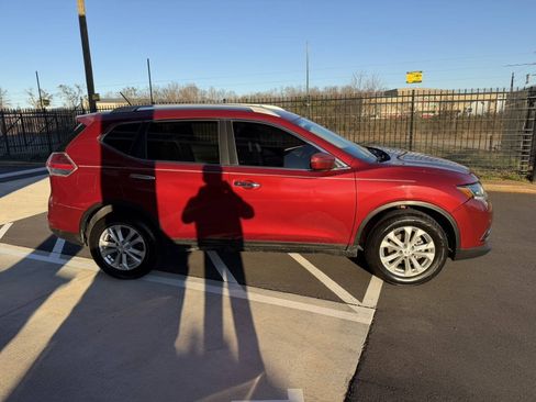 Used 2016 Nissan Rogue SV FWD image 7