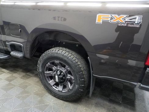 Used 2024 Ford F350 Lariat w/ Lariat Ultimate Package AWD/4WD image 43