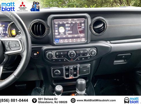 Used 2022 Jeep Wrangler Unlimited Sahara image 7