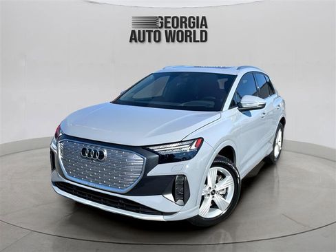 Used 2022 Audi Q4 e-tron Prestige image 1