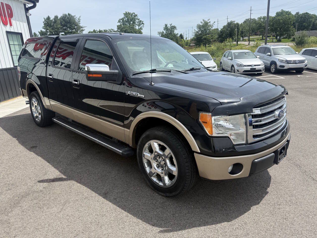 Used 2014 Ford F150 Lariat w/ Lariat Chrome Package RWD image 4