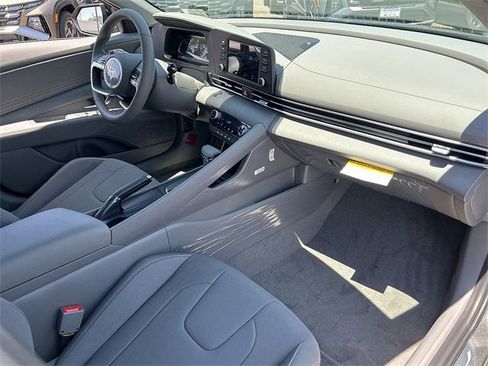 New 2025 Hyundai Elantra Sport FWD image 16
