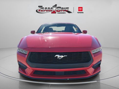 Used 2024 Ford Mustang Coupe image 4