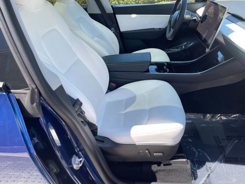 Used 2023 Tesla Model Y Performance AWD/4WD image 14