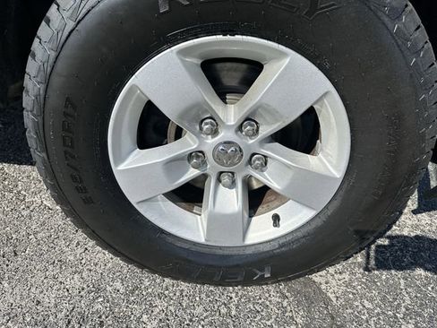 Used 2018 RAM 1500 ST w/ SXT Appearance Group AWD/4WD image 20