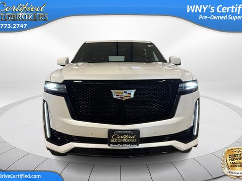 Used 2024 Cadillac Escalade Sport image 2