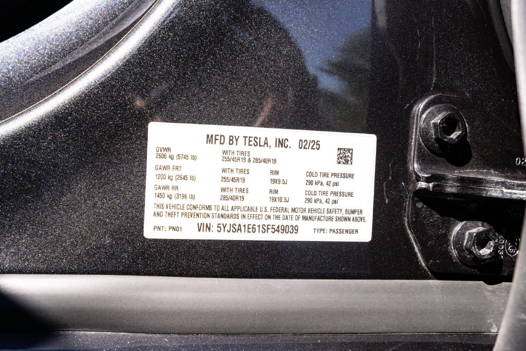 Used 2025 Tesla Model S Plaid AWD/4WD image 41