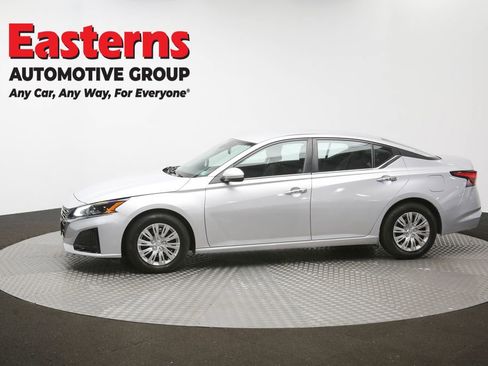 Used 2023 Nissan Altima 2.5 S FWD image 57