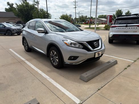 Used 2017 Nissan Murano SL AWD/4WD image 1