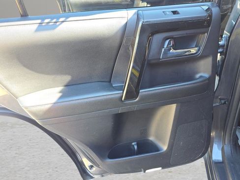 Used 2015 Toyota 4Runner Trail image 22