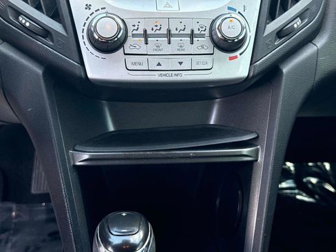 Used 2017 Chevrolet Equinox LS FWD image 24