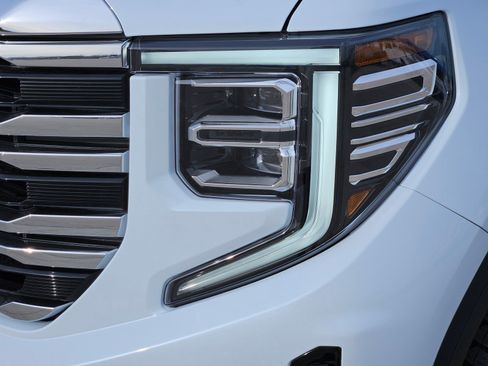 New 2026 GMC Sierra 1500 SLT AWD/4WD image 5