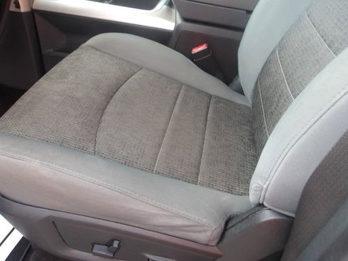 Used 2017 RAM 1500 Big Horn AWD/4WD image 11