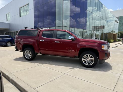 Used 2017 GMC Canyon SLT w/ Driver Alert Package AWD/4WD image 8