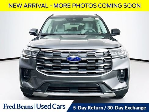 Used 2026 Ford Explorer Active w/ Active Comfort Package AWD/4WD image 2