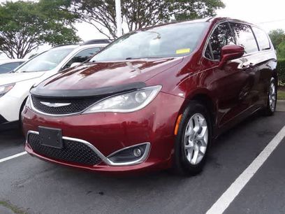 Used 2018 Chrysler Pacifica Touring Plus w/ Tire & Wheel Group