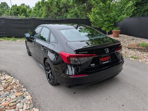 Used 2024 Honda Civic Sport image 3