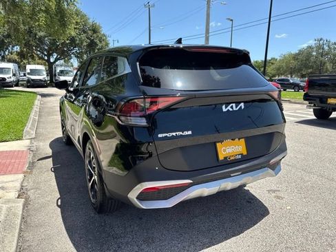 Used 2024 Kia Sportage EX FWD image 5