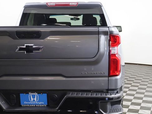 Used 2022 Chevrolet Silverado 1500 Custom Trail Boss w/ Safety Confidence Package AWD/4WD image 12