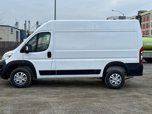 New 2026 RAM ProMaster 1500 w/ Quick Order Package 22G SLT image 6