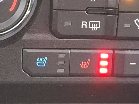 Used 2019 Ford F250 Lariat w/ Lariat Ultimate Package image 24