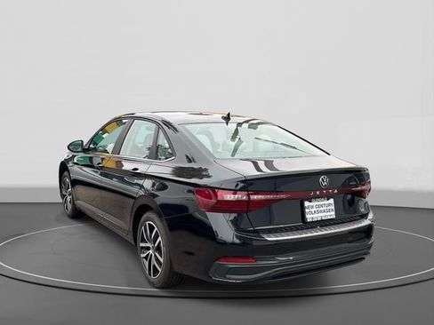 New 2025 Volkswagen Jetta SE FWD image 3