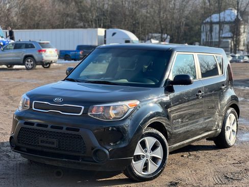 Used 2015 Kia Soul image 2