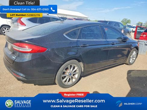 Used 2017 Ford Fusion SE w/ Fusion SE Technology Package FWD image 4