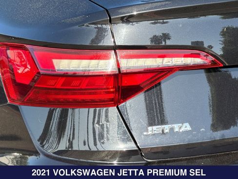 Used 2021 Volkswagen Jetta SEL Premium FWD image 28