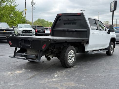Used 2024 Chevrolet Silverado 2500 LT w/ Convenience Package AWD/4WD image 8