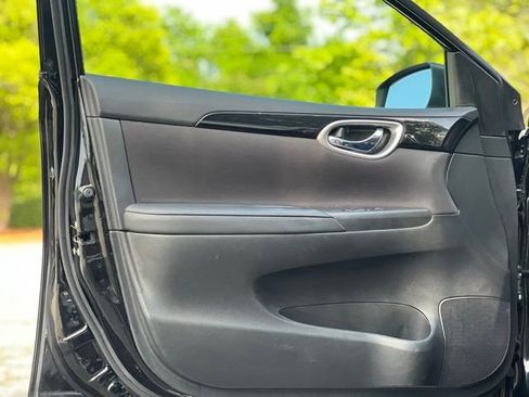 Used 2019 Nissan Sentra SV FWD image 10
