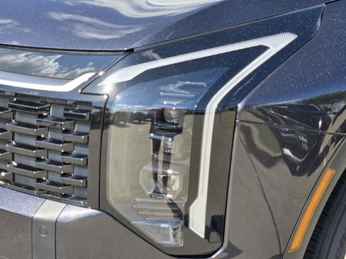 New 2026 Kia Sportage EX FWD image 6