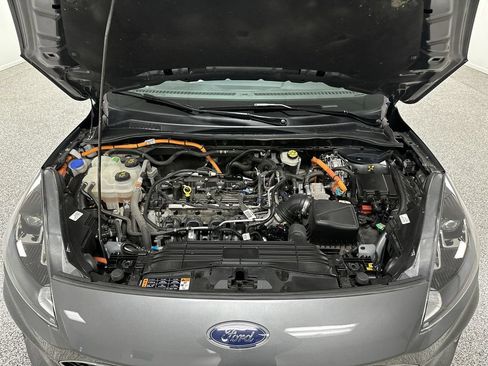 Used 2022 Ford Escape SEL w/ Technology Package AWD/4WD image 16
