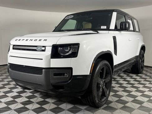 Certified 2025 Land Rover Defender 110 V8 AWD/4WD image 2