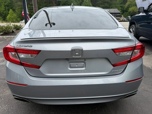 Used 2019 Honda Accord Sport image 2