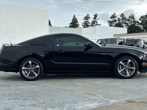 Used 2014 Ford Mustang Coupe w/ Equipment Group 102A RWD image 2