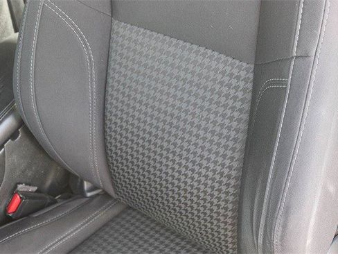 Used 2019 Dodge Challenger SXT image 23