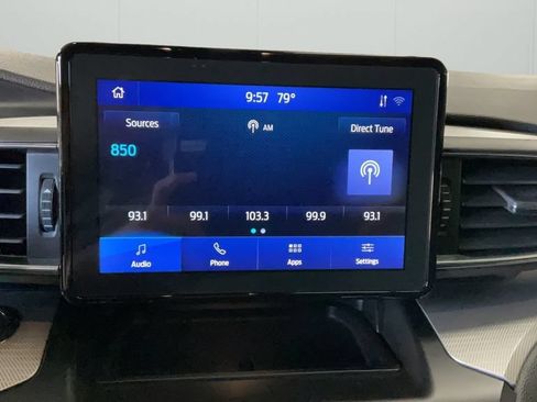 Used 2020 Ford Explorer XLT w/ Equipment Group 202A AWD/4WD image 23