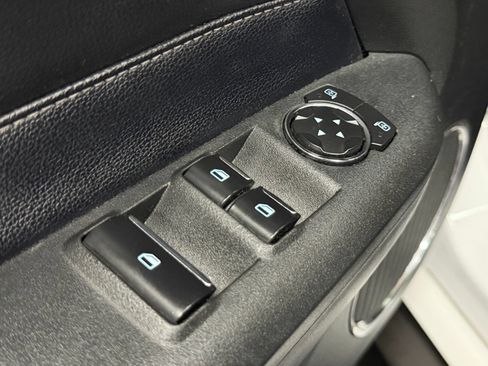 Used 2020 Ford Mustang Premium RWD image 20