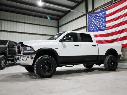 Used 2014 RAM 2500 Power Wagon w/ Luxury Group AWD/4WD image 4