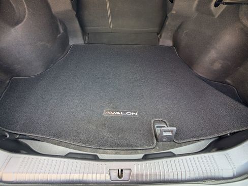 Used 2019 Toyota Avalon Touring image 19