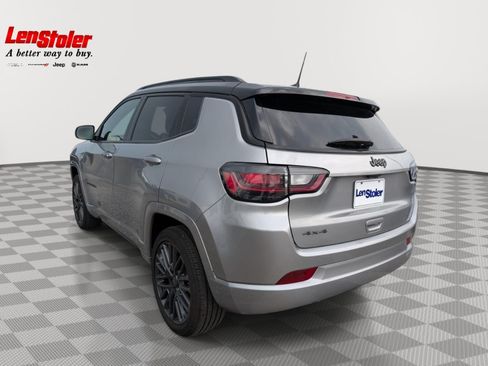 Used 2022 Jeep Compass High Altitude AWD/4WD image 3