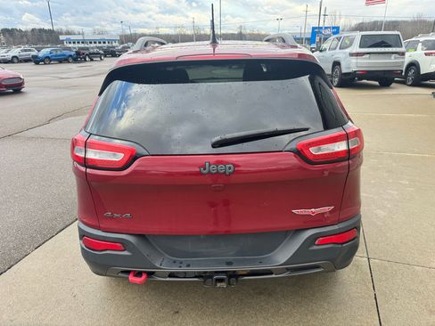 Used 2015 Jeep Cherokee Trailhawk w/ Comfort/Convenience Group image 6