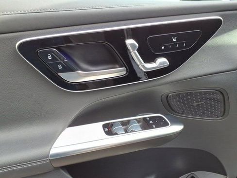 Used 2024 Mercedes-Benz GLC 300 4MATIC w/ AMG Line image 13